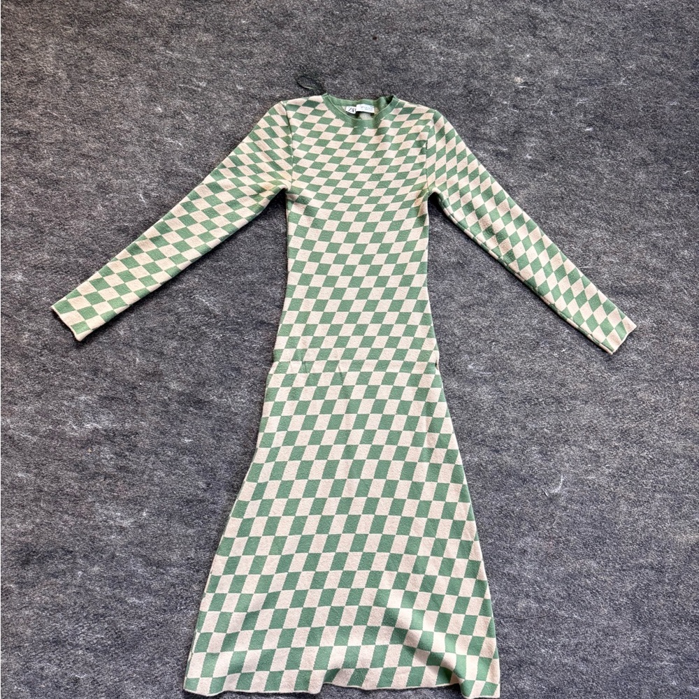 Zara Green and Cream Checkered Long Sleeve sweater Dress